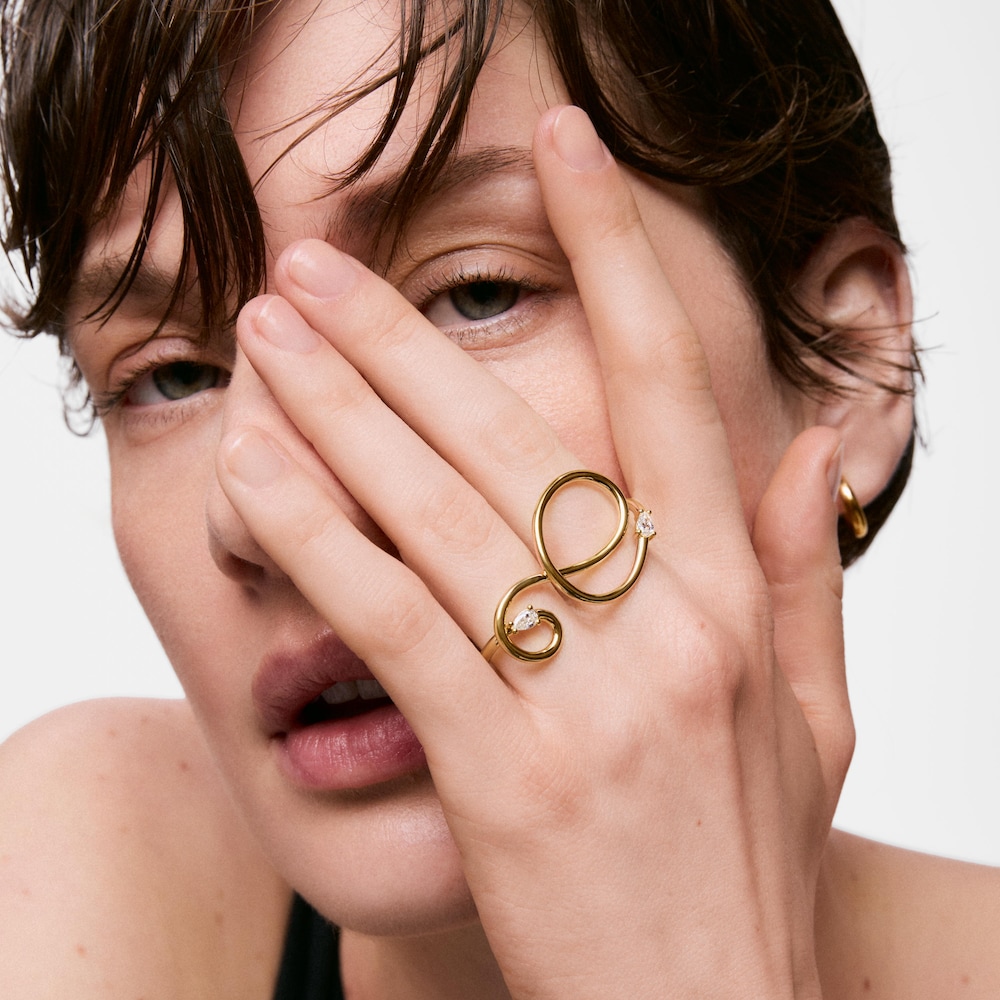 Otvoren&yacute; Prsteň s&nbsp;18&nbsp;kt pozl&aacute;ten&iacute;m na striebre a&nbsp;syntetick&yacute;mi diamantmi Lio LGD