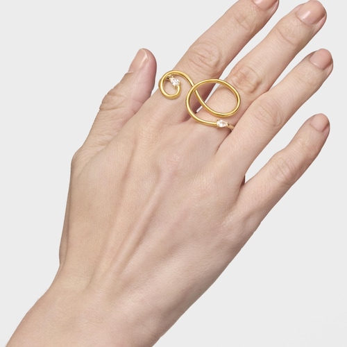 Anillo abierto con baño de oro 18 kt sobre plata y diamantes creados en laboratorio Lio LGD