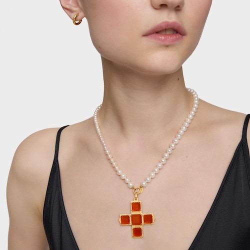 Colgante cruz con baño de oro 18kt sobre plata y cornalina Eugenia X TOUS