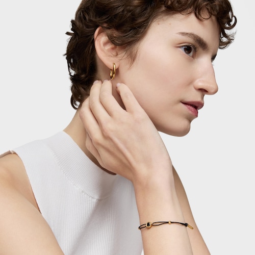 Pulsera de nylon negro con baño de oro 18 kt sobre plata y espinela negra Line