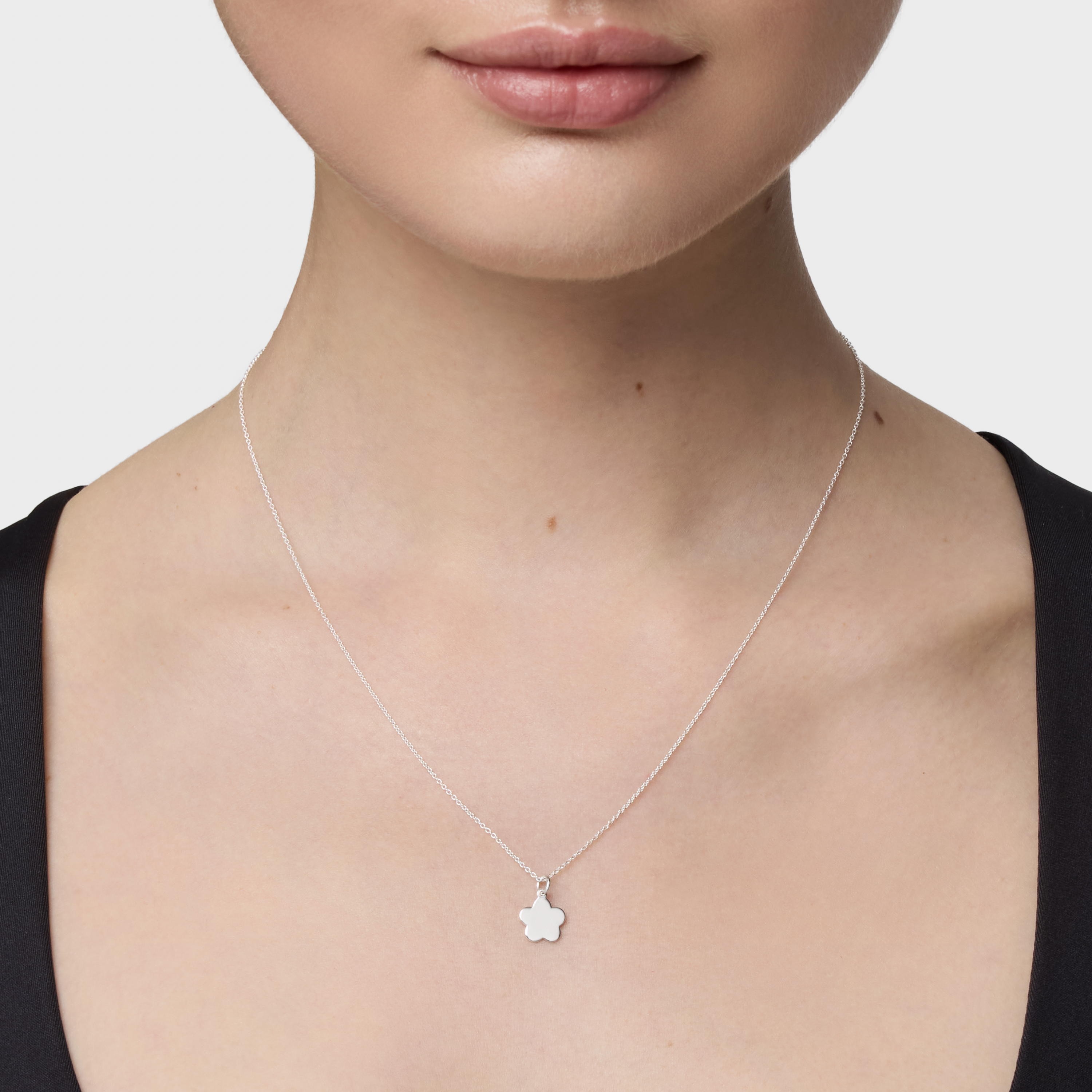 Short silver Necklace with flower TOUS Motifs