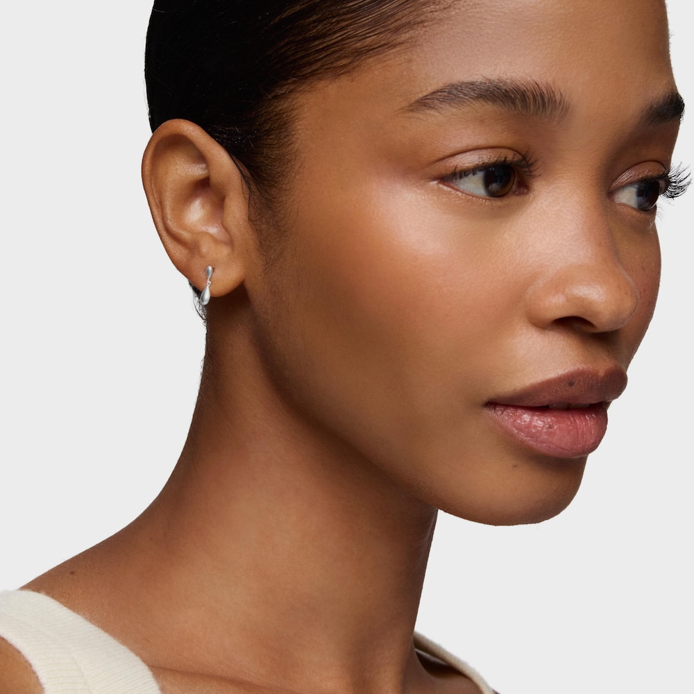 Brincos compridos motivo l&aacute;grima em prata TOUS Motivos