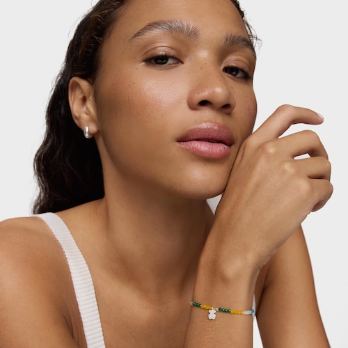 Pulsera elástica con gemas azules y oso de plata TOUS Motivos