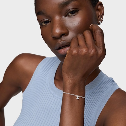 Pulsera elástica con cuarzo cristal de roca y oso de plata TOUS Motivos