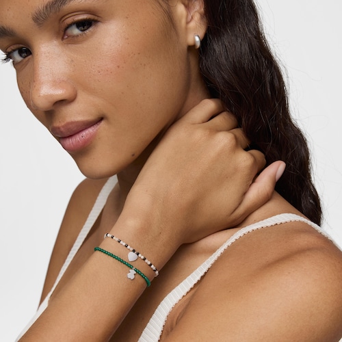Pulsera elástica con calcedónia verde y oso de plata TOUS Motivos