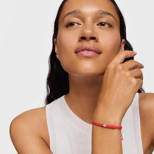 Pulsera oso de plata y nylon rojo TOUS Motivos