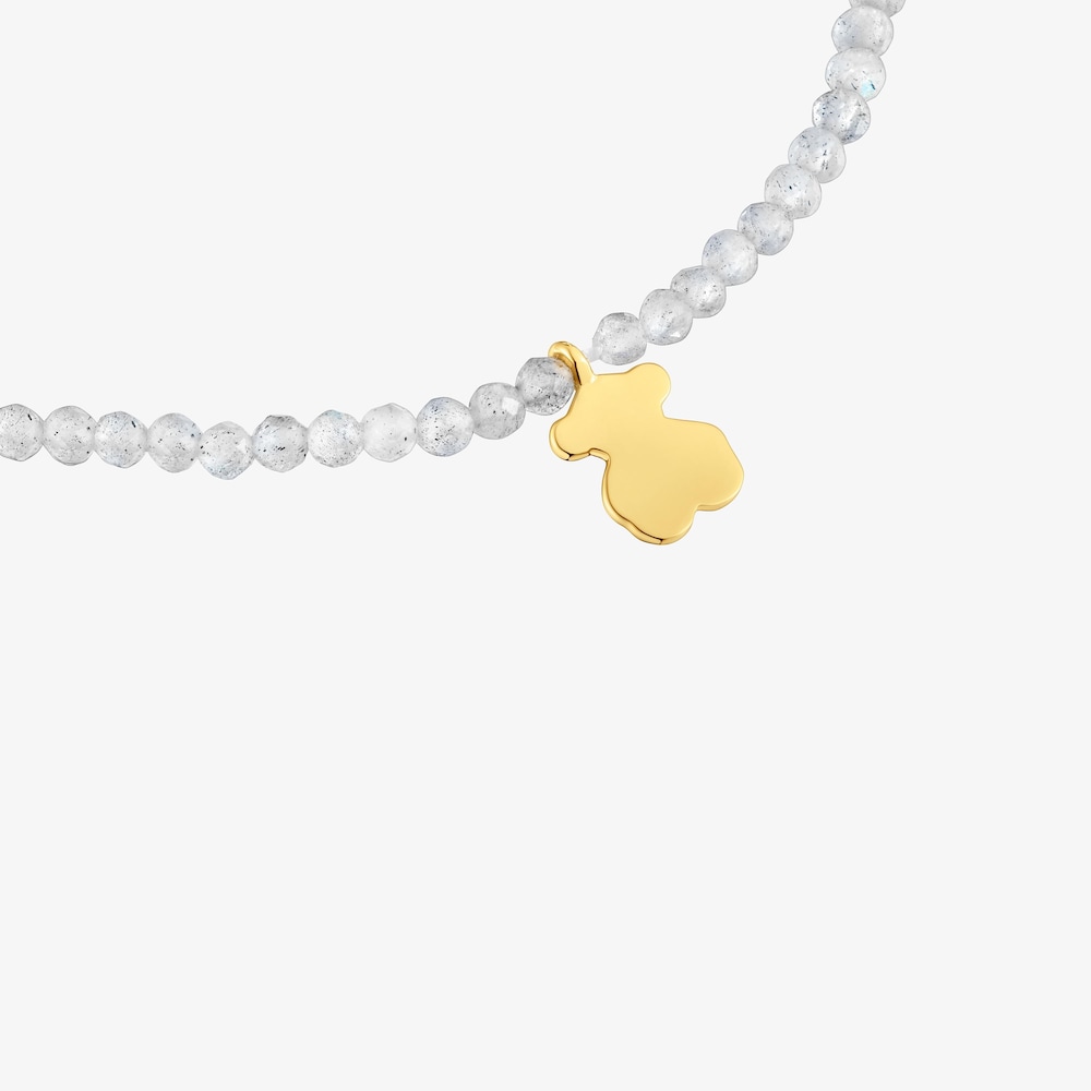 Pulseira el&aacute;stica com labradorite cinzenta e urso com banho de ouro de 18 K sobre prata TOUS Motivos