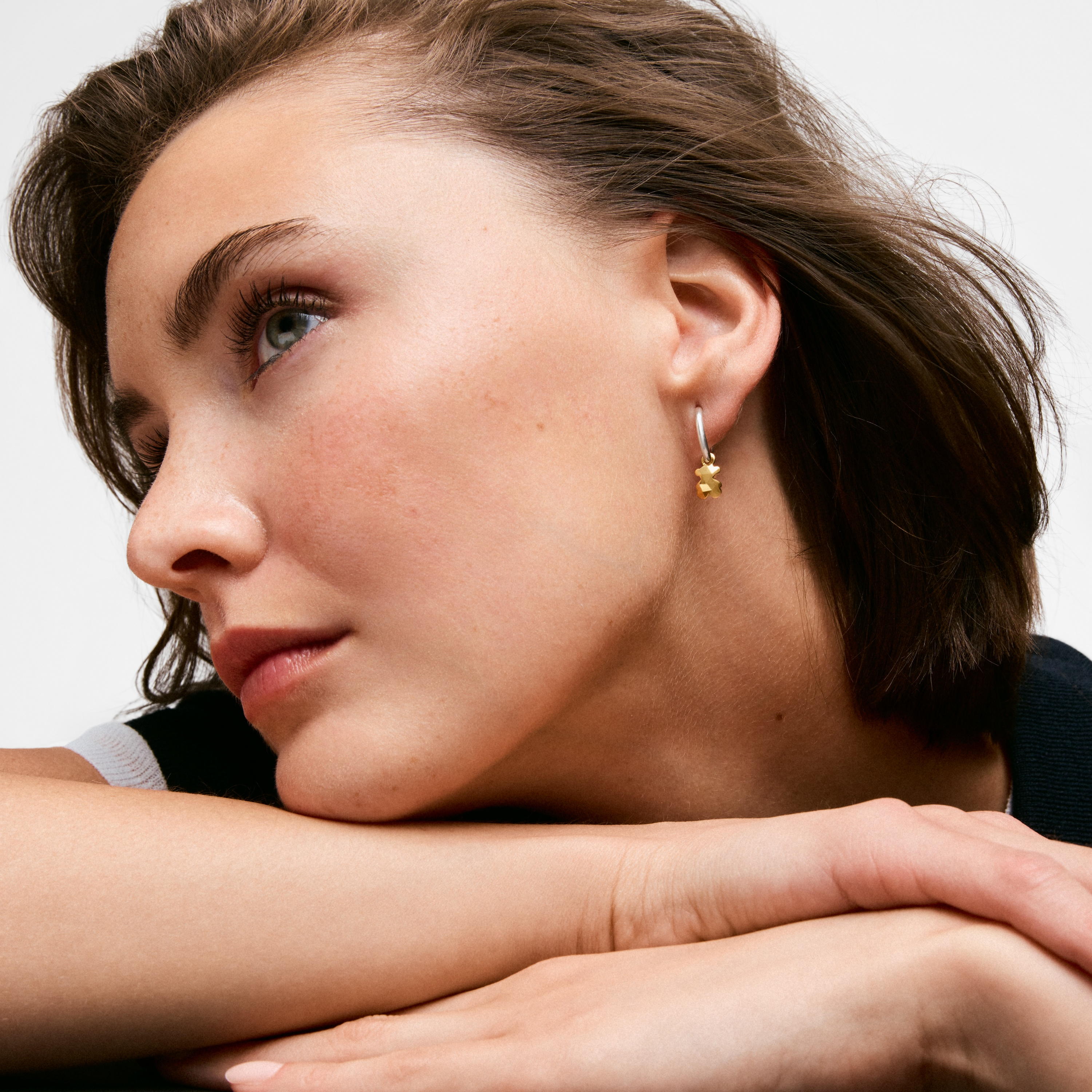 Two-tone Hoop earrings with bear motif Icon Metal