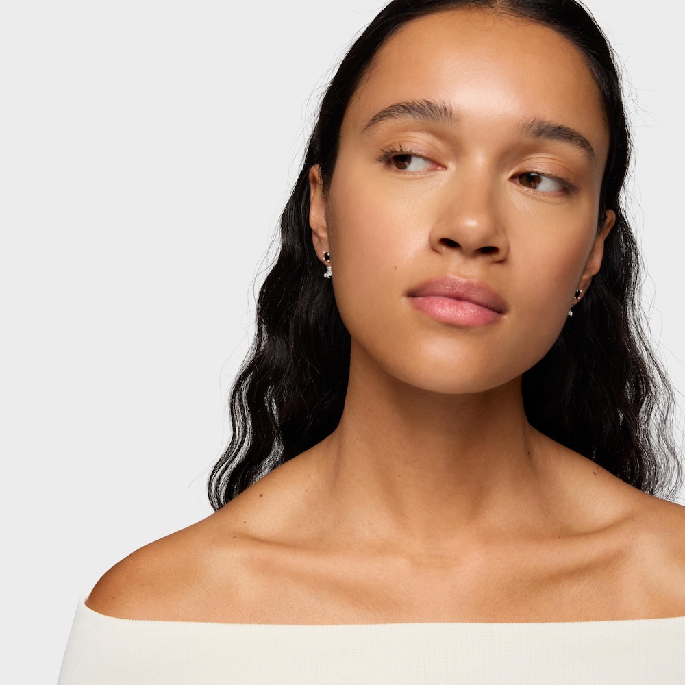 Aretes cortos oso de plata y espinela negra Cachito M&iacute;o