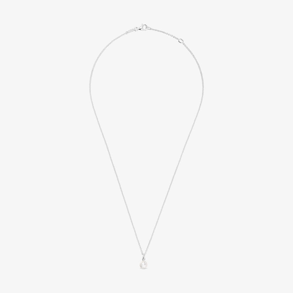 Kr&aacute;tky strieborn&yacute; N&aacute;hrdeln&iacute;k so&nbsp;6,5&nbsp;mm kultivovanou sladkovodnou perlou TOUS Icon Pearl