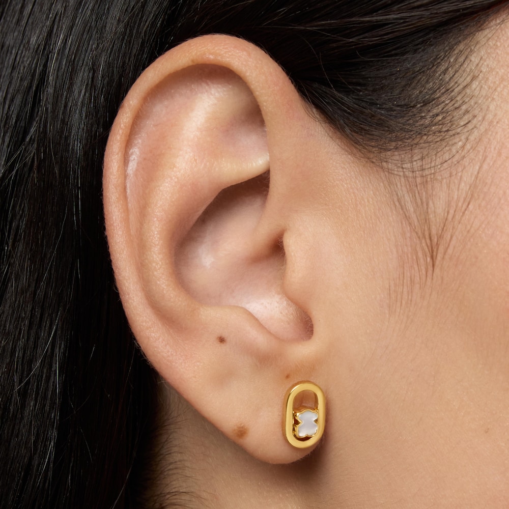 Pendientes con ba&ntilde;o de oro 18 kt sobre plata y n&aacute;car Camille