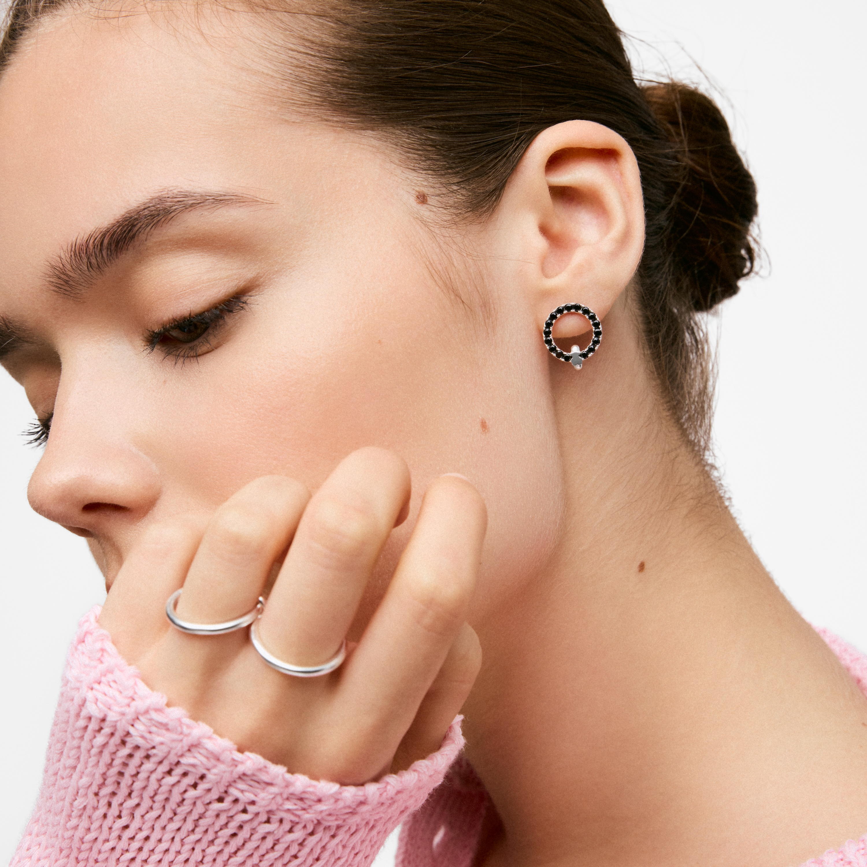 Silver Circle earrings with black spinel TOUS Straight