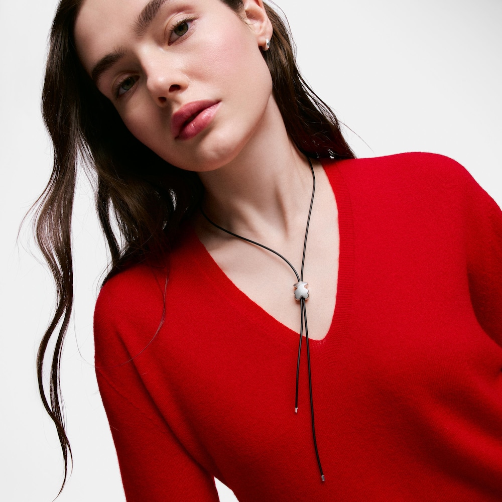 Collar largo de caucho y oso de plata 18 mm Bold Motif