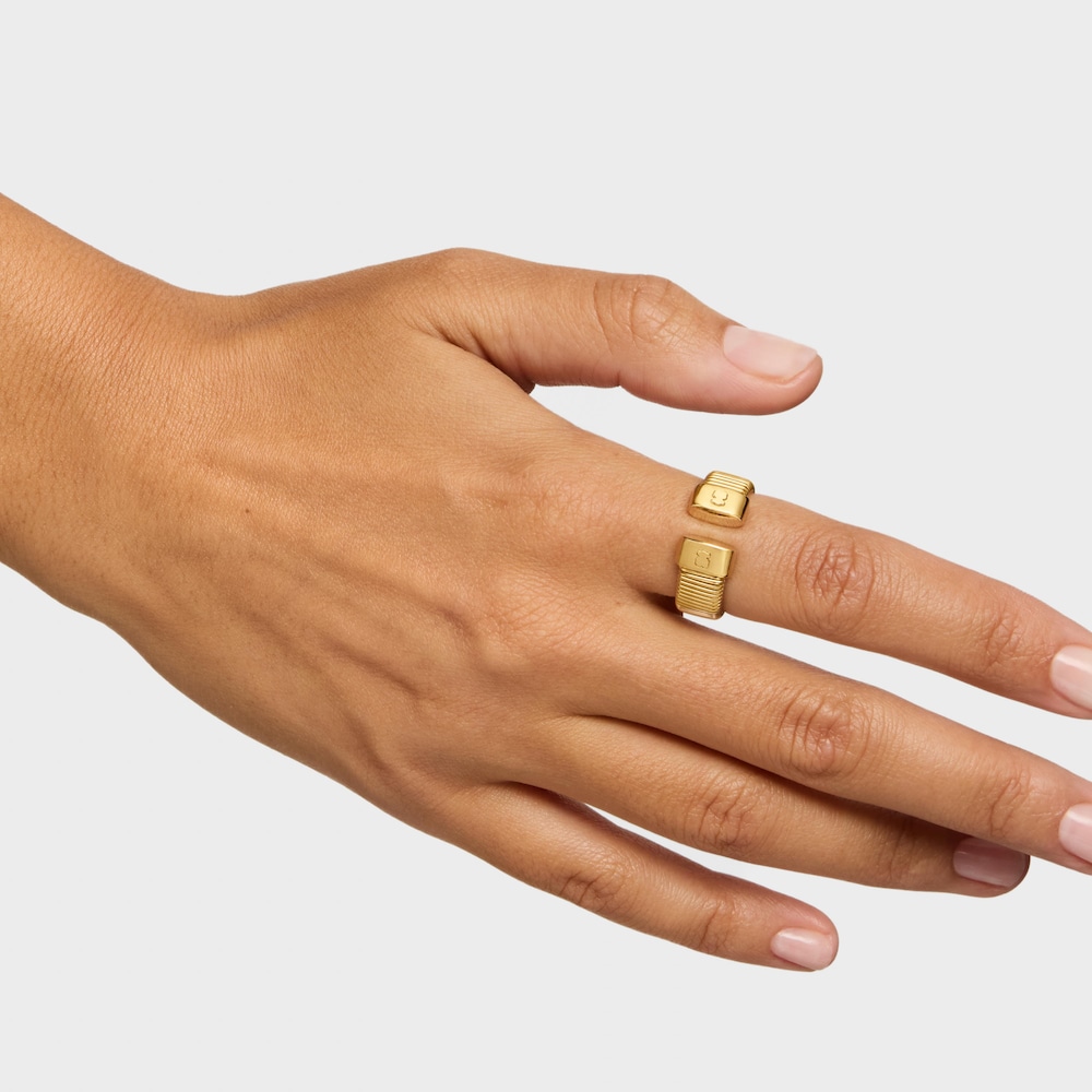 Gold-colored steel open Ring Bulevar