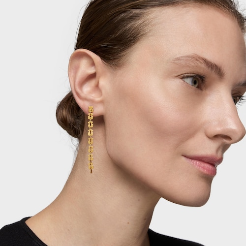 Aretes largos de acero en color dorado con motivos oso Carrusel