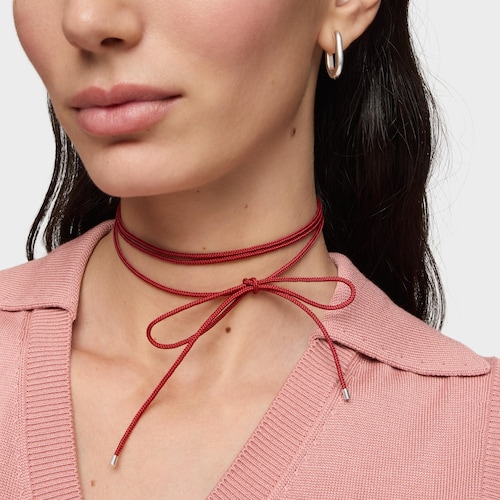 Colar comprido em prata na cor bordeaux TOUS Basics