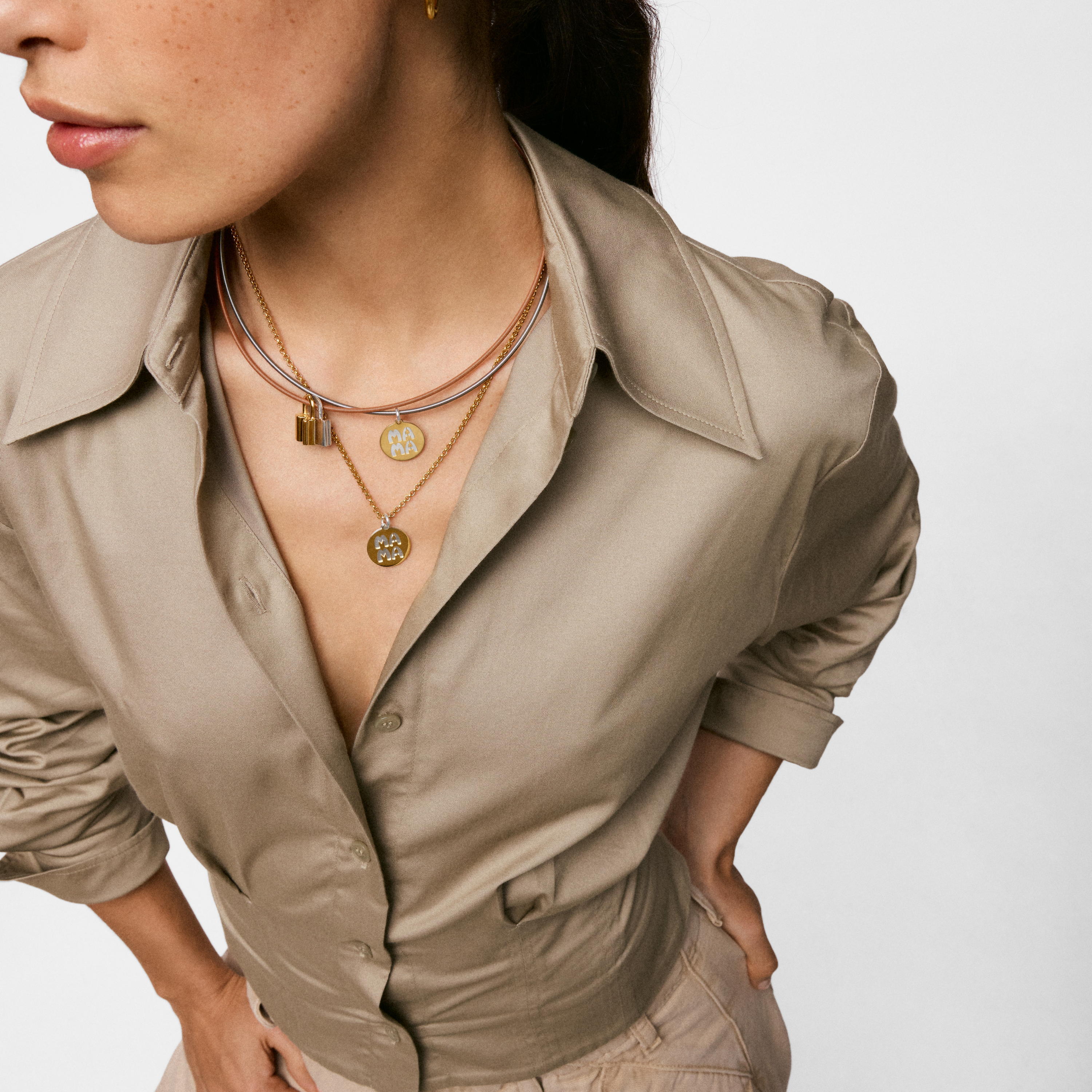 Two-tone Medallion pendant TOUS Mama