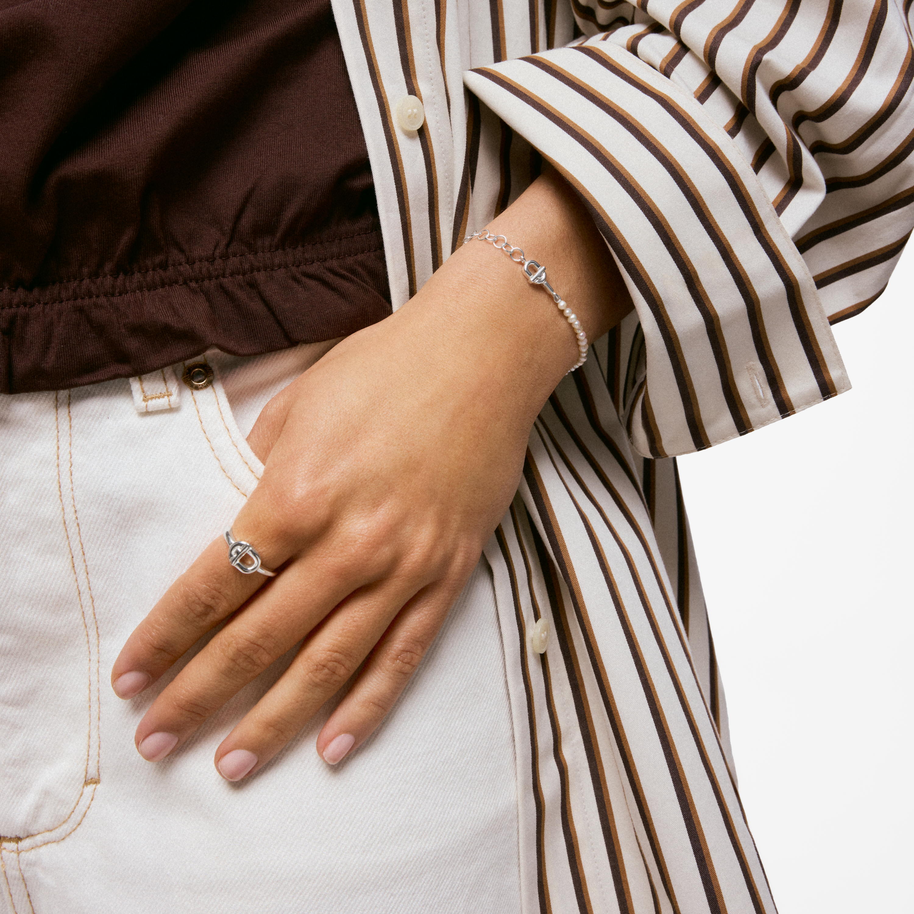 Silver Bracelet with double curb chain and cultured pearls TOUS MANIFESTO
