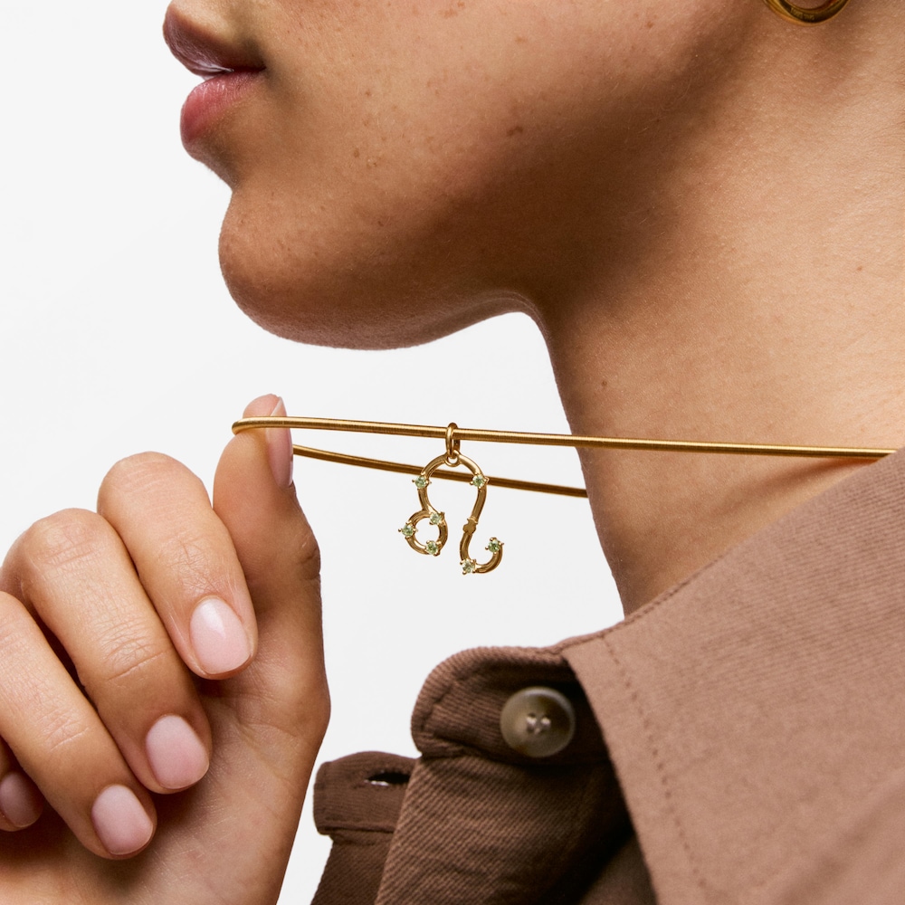 Colgante Leo con ba&ntilde;o de oro 18&nbsp;kt 