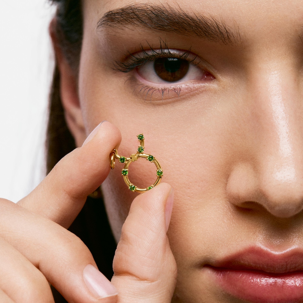 Pendentif Taureau en argent plaqu&eacute; or 18&nbsp;ct et chromo-diopside TOUS Zodiaco