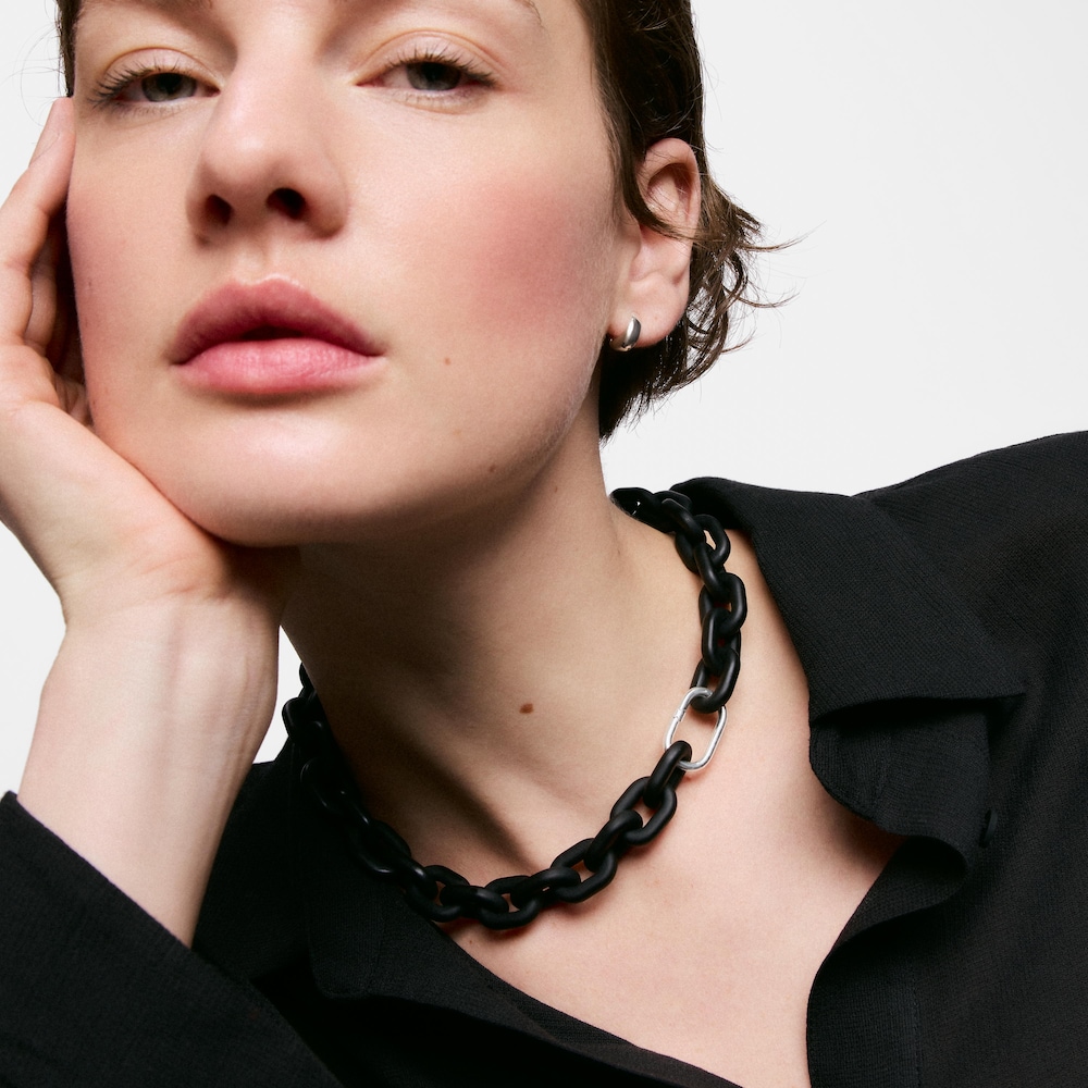 Halskette aus schwarzem Acetat mit Ring aus Silber TOUS Hold Oval