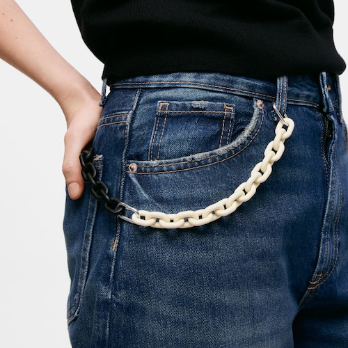 Bra&ccedil;alet cadena d'acetat en color beix i anella de plata Hold Oval