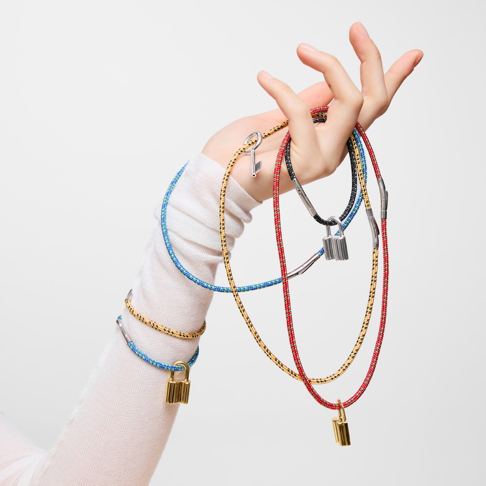 Pulsera con cord&oacute;n rojo y acero TOUS Basics