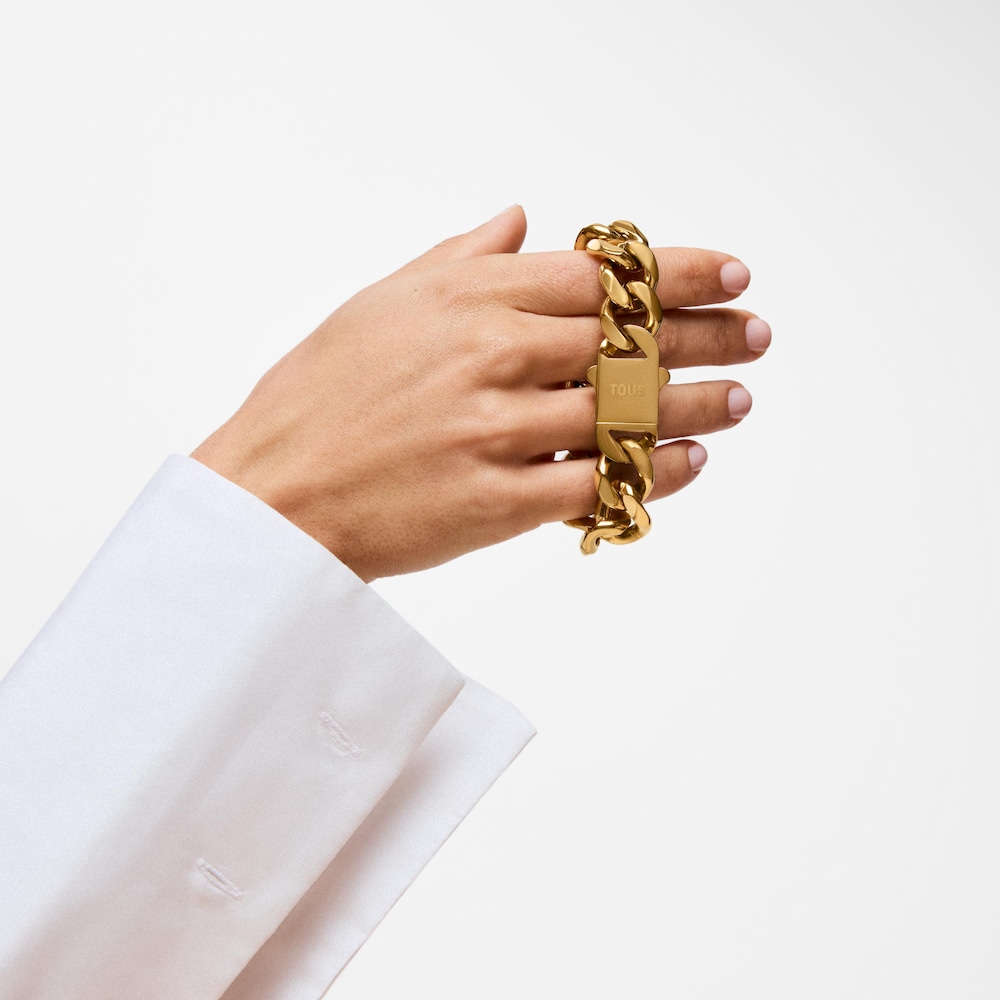 Řet&iacute;zkov&yacute; N&aacute;ramek s&nbsp;ploch&yacute;mi čl&aacute;nky z&nbsp;oceli ve zlat&eacute; barvě TOUS Basics