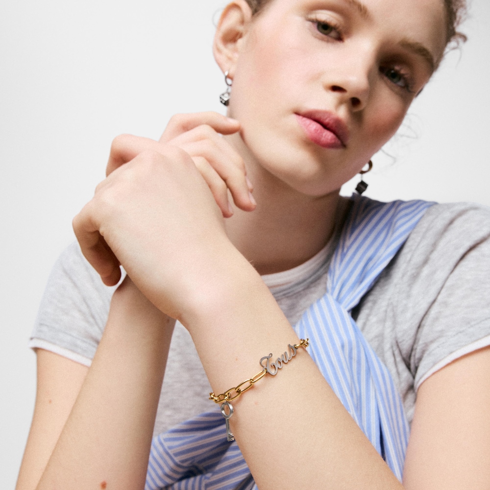 &Beta;&rho;&alpha;&chi;&iota;ό&lambda;&iota; &alpha;&lambda;&upsilon;&sigma;ί&delta;&alpha; &alpha;&pi;ό &delta;ί&chi;&rho;&omega;&mu;&omicron; &alpha;&tau;&sigma;ά&lambda;&iota; &mu;&epsilon; &phi;&upsilon;&lambda;&alpha;&chi;&tau;ό &kappa;&lambda;&epsilon;&iota;&delta;ί TOUS Charming