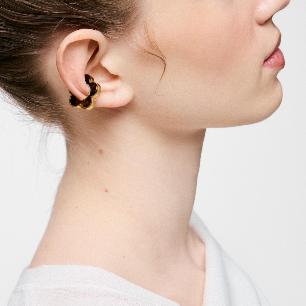 Z&aacute;u&scaron;nice ve tvaru květiny z&nbsp;oceli ve zlat&eacute; barvě a&nbsp;želvovinov&eacute; pryskyřice TOUS Galaxy