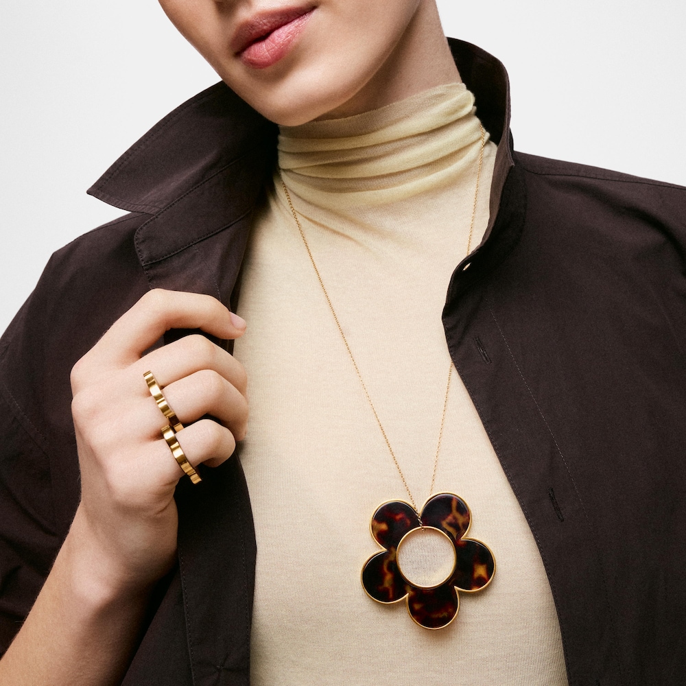 Halskette aus goldfarbenem Stahl, Schildpattoptik Harz und schwarzer Kordel mit Blumenmotiv 60&nbsp;mm TOUS Galaxy