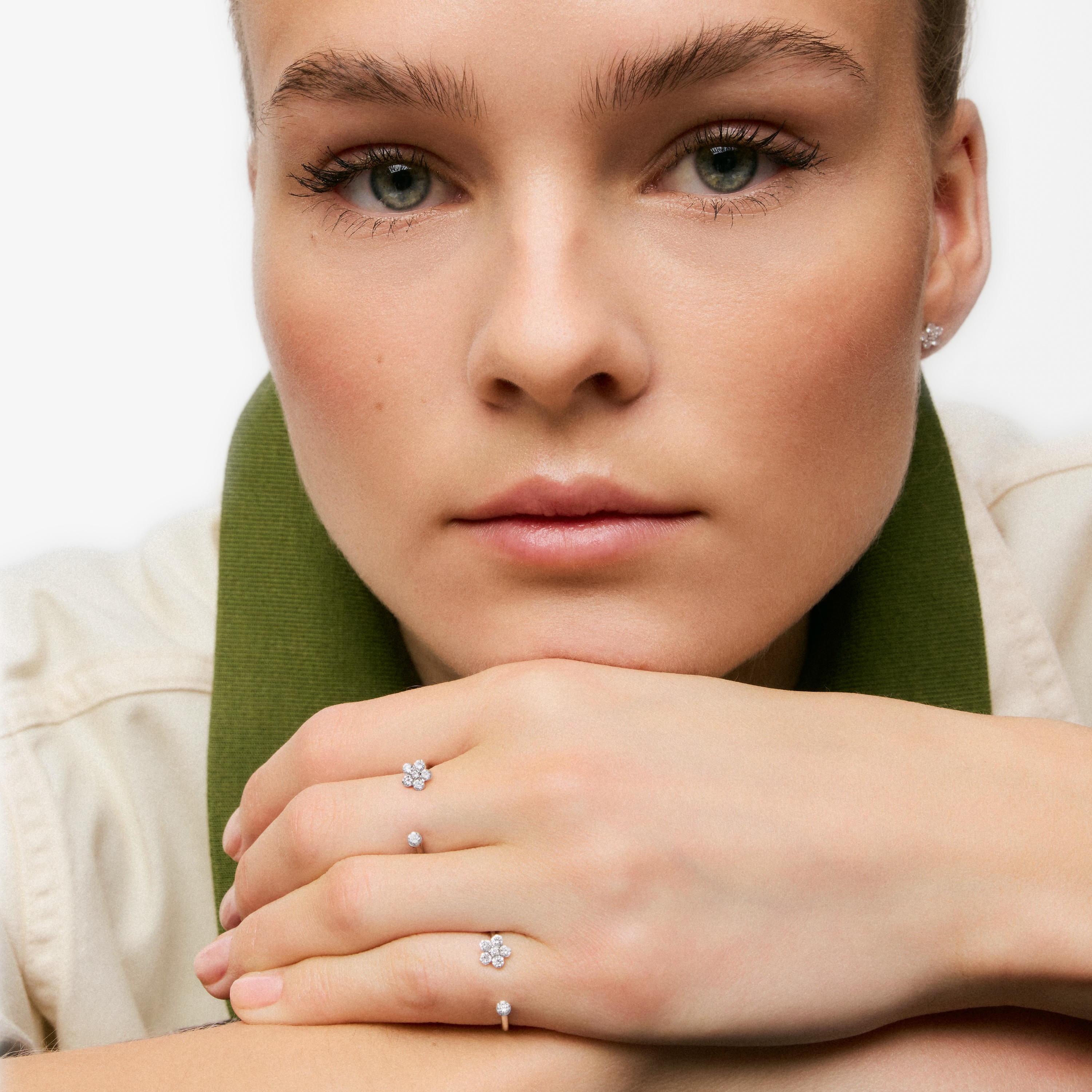 9kt white gold and lab-grown diamond flower Ring TOUS Irisé LGD