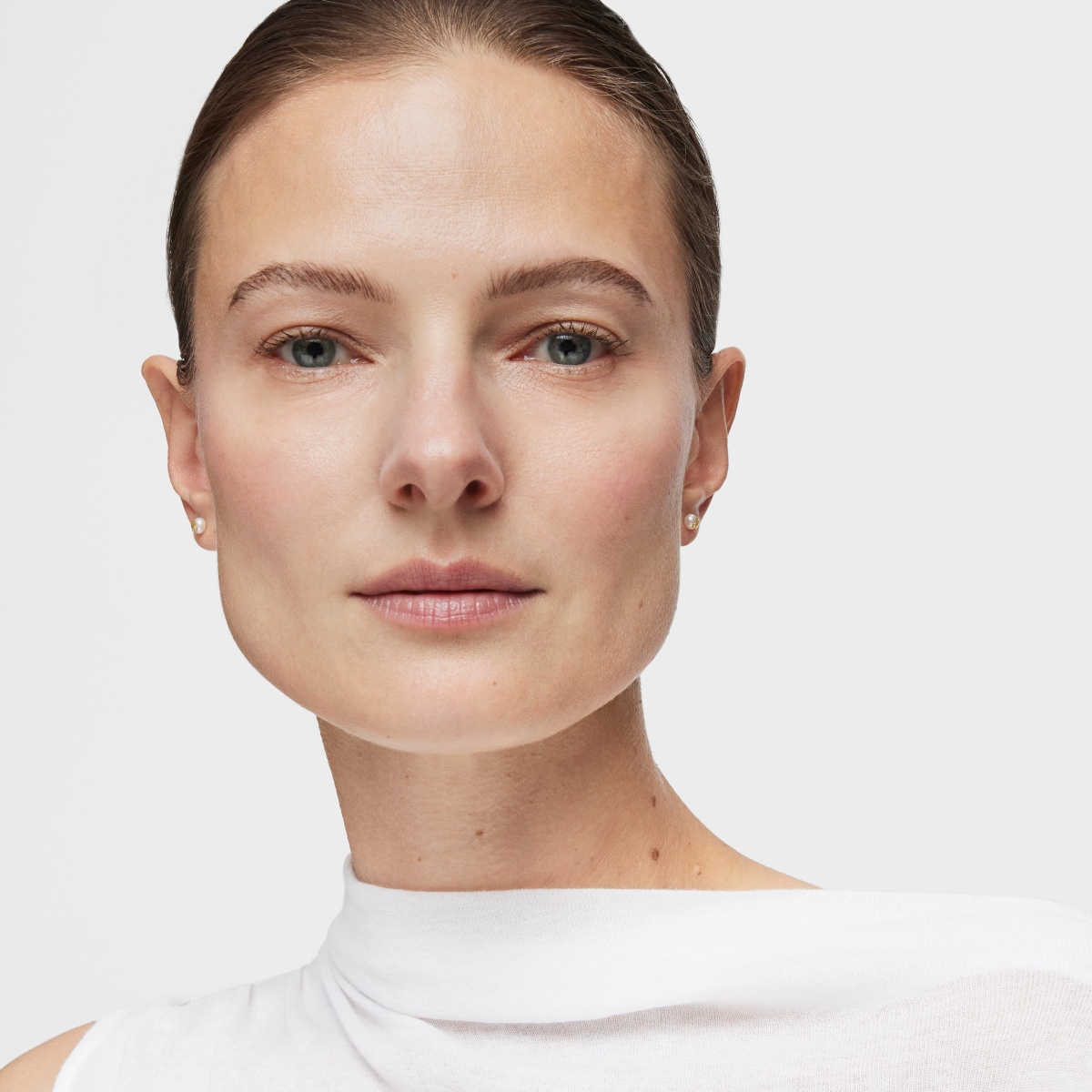 Gold Baby TOUS earrings with pearl