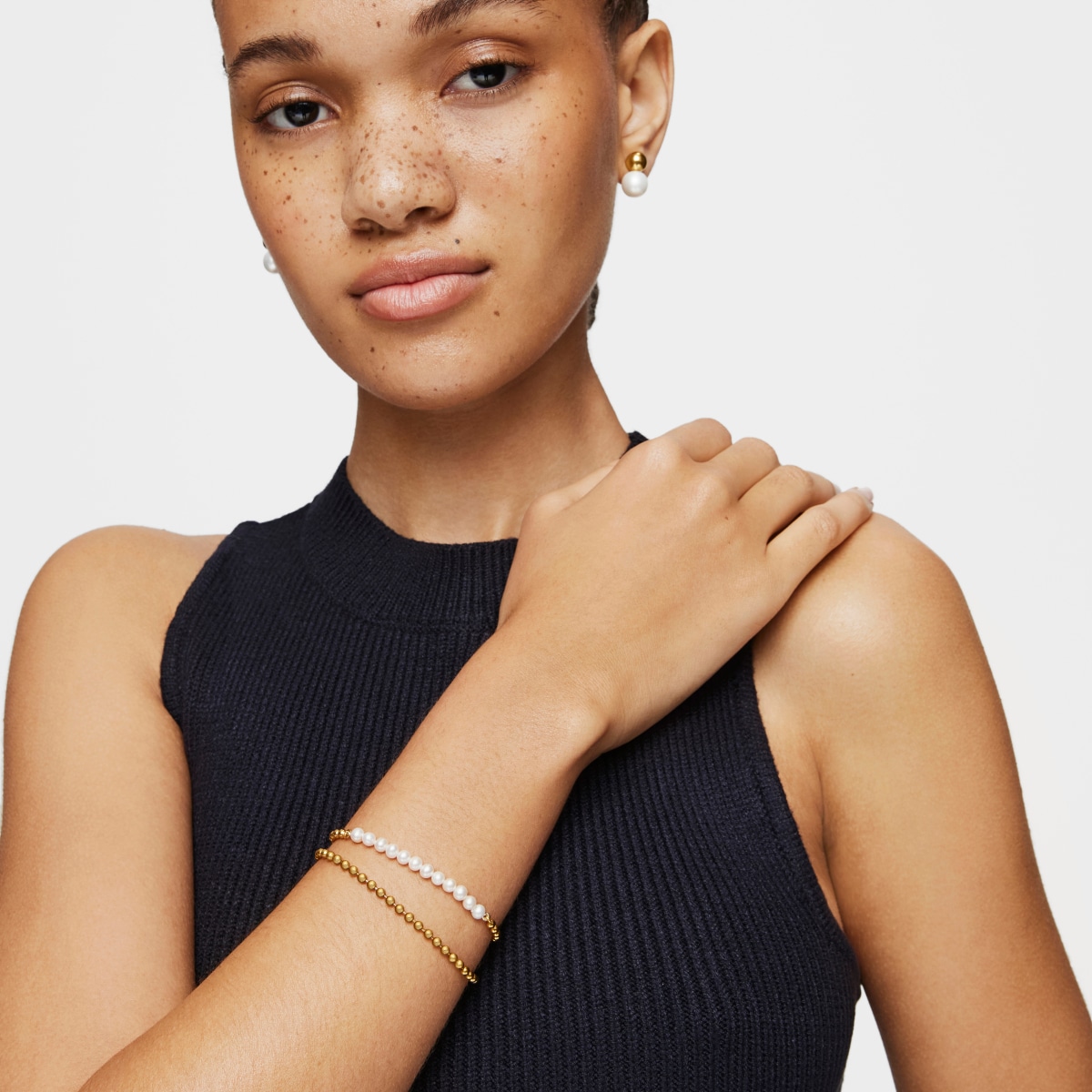 Pulsera con baño de oro 18 kt sobre plata y perlas Gloss