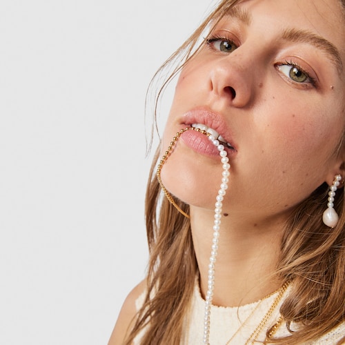 Gargantilla con baño de oro 18 kt sobre plata y perlas Gloss