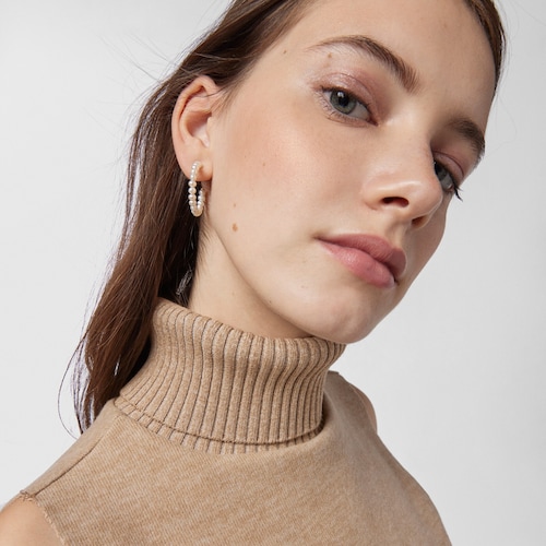 Small Gloss hoop Earrings with Pearls