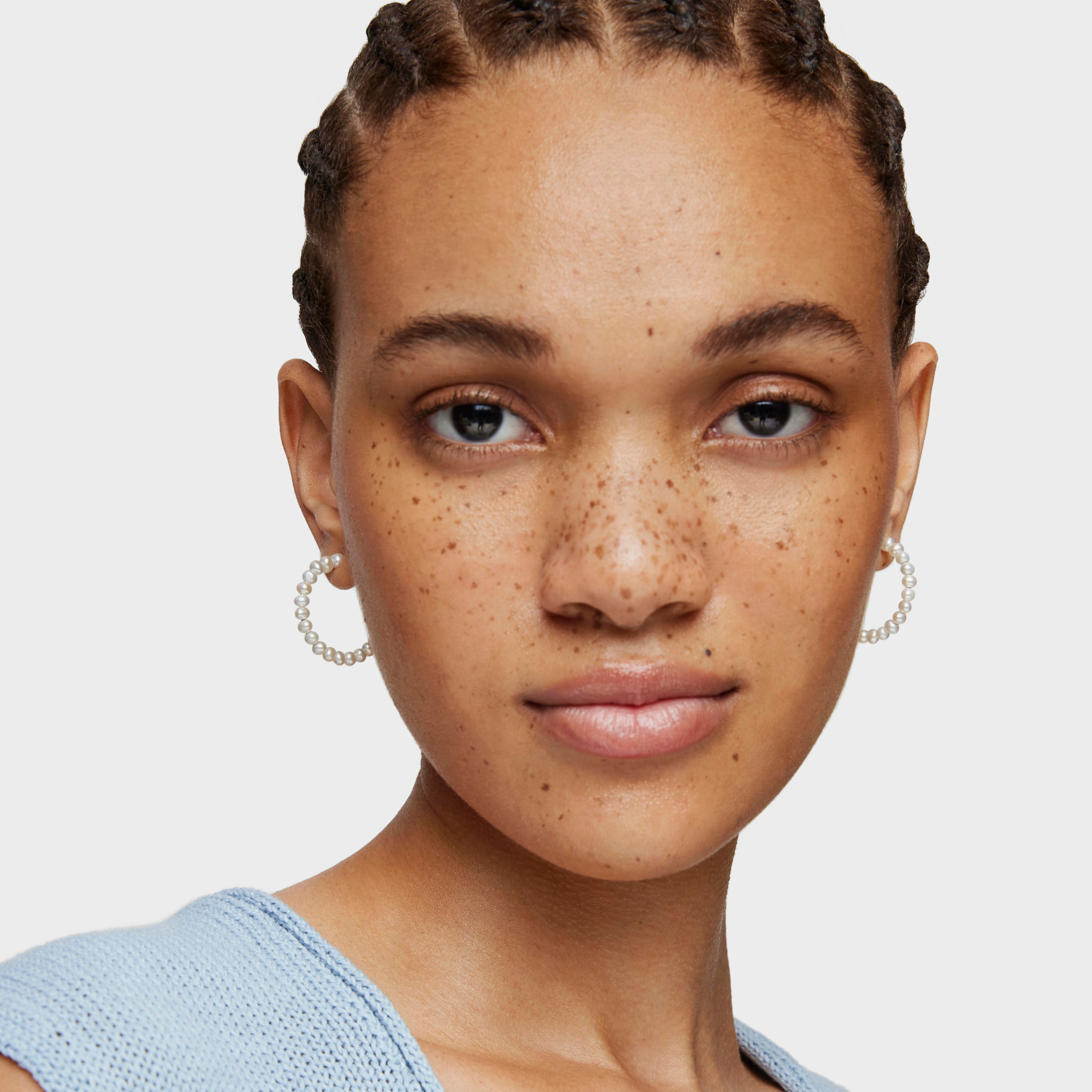 Small Gloss hoop Earrings with Pearls