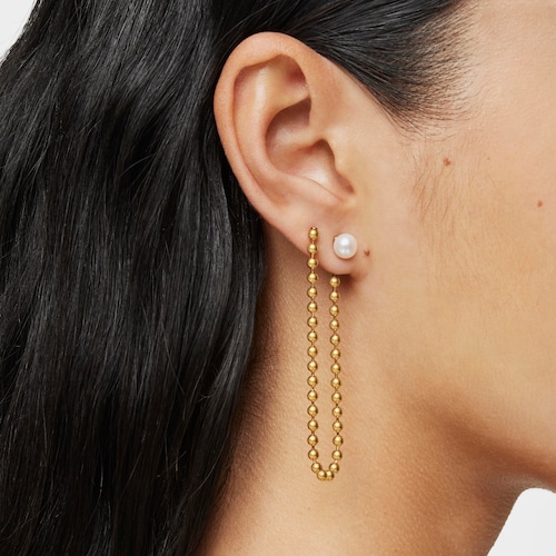 Pendientes asimétricos con baño de oro 18 kt sobre plata y perla Gloss