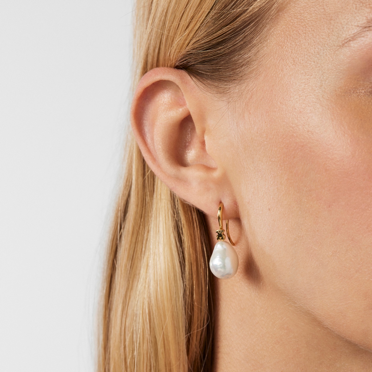 Silver Vermeil Gloss droplet Earrings with Pearl
