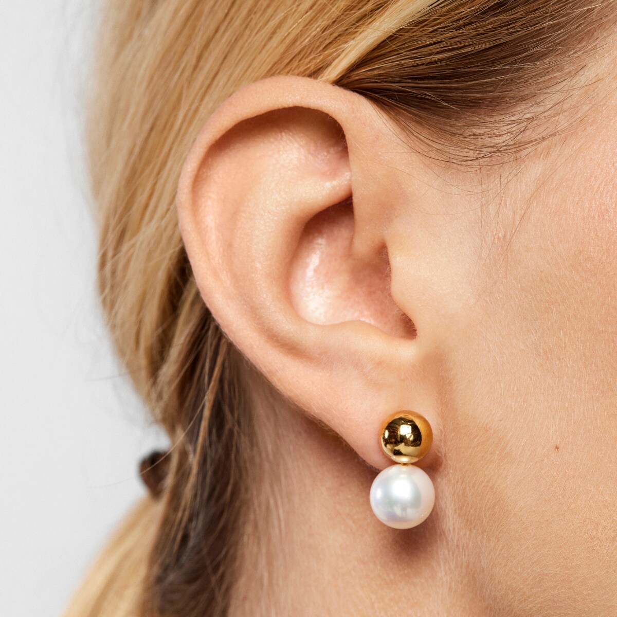 Silver Vermeil Gloss Earrings with large Pearl