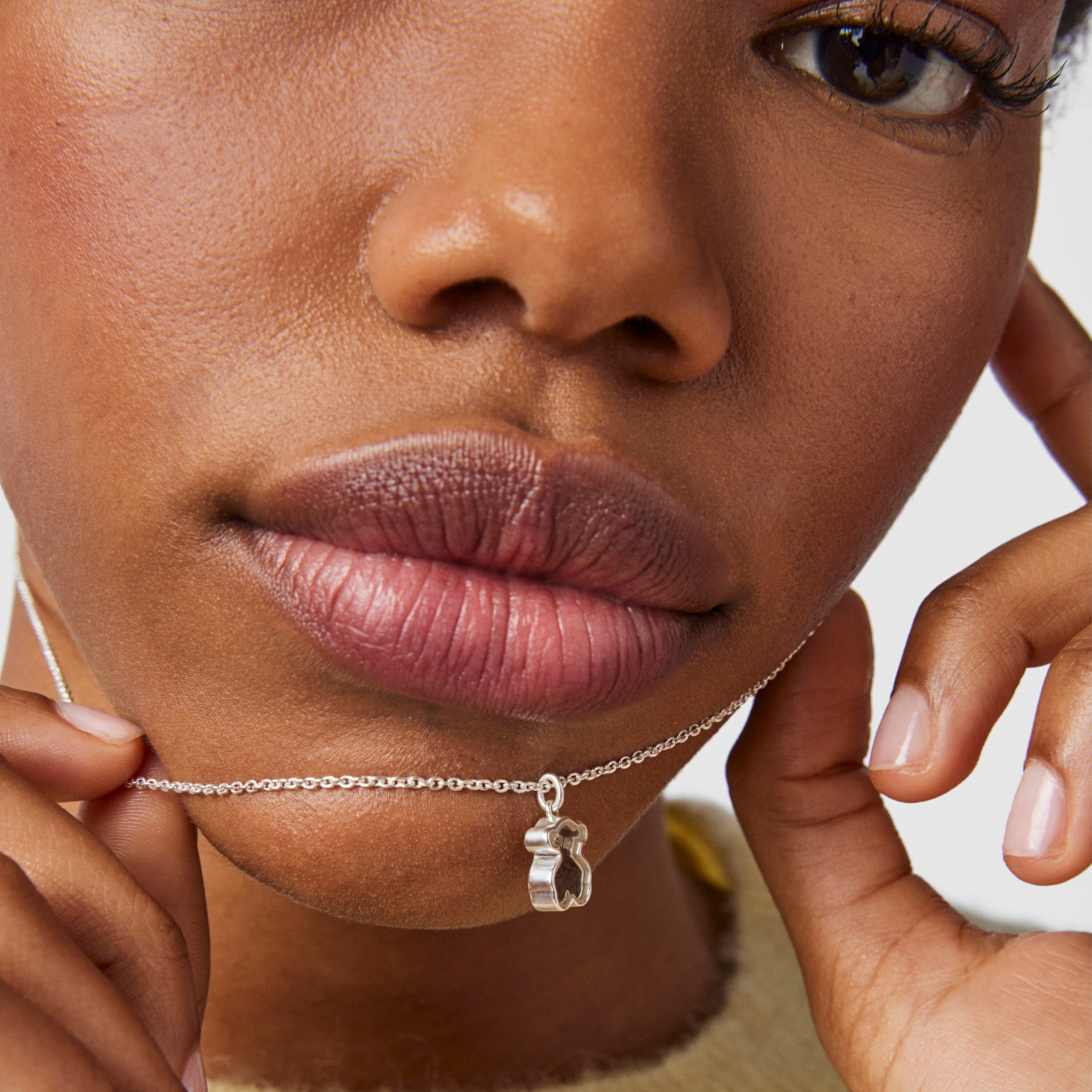 Silver Areia Necklace with onyx