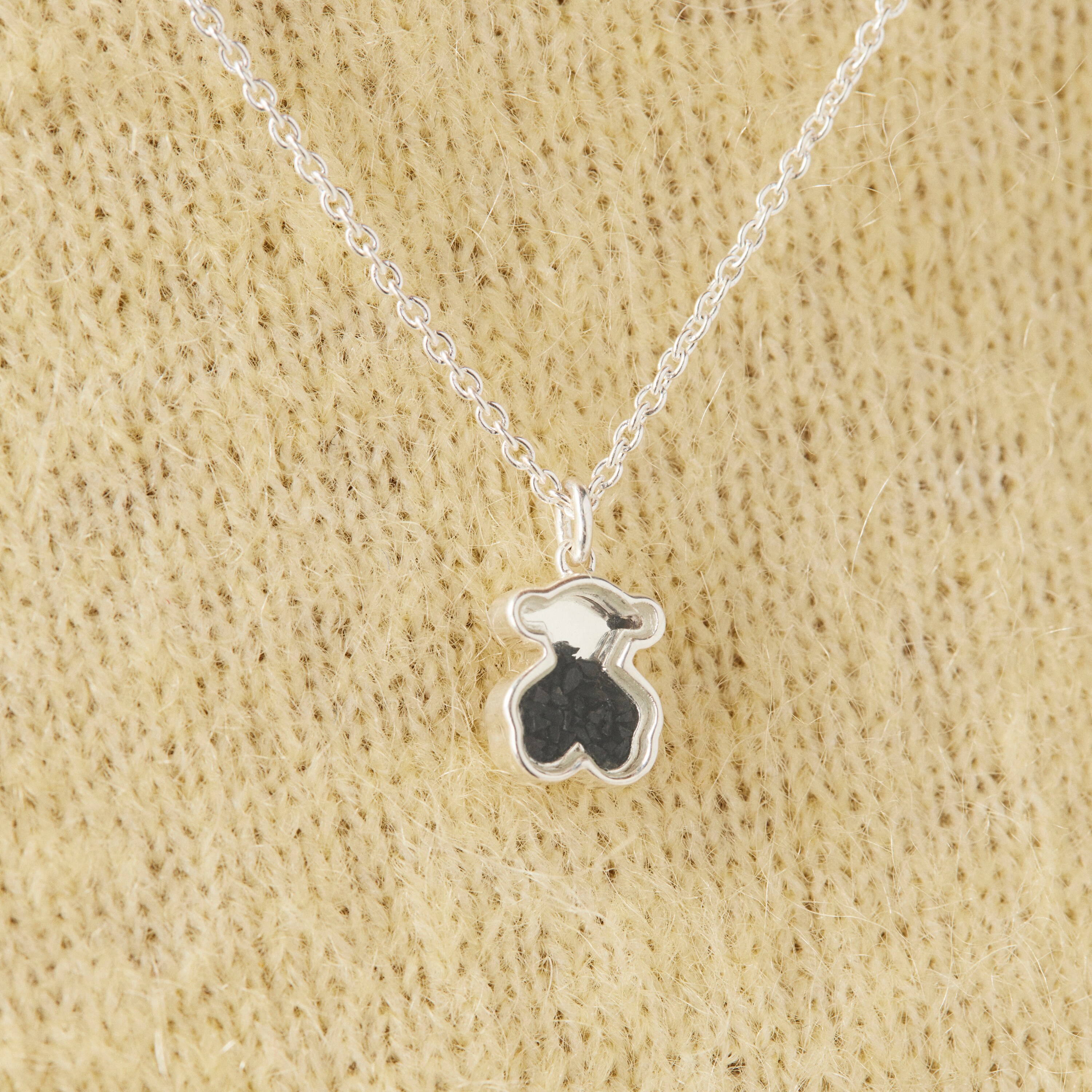 Silver Areia Necklace with onyx