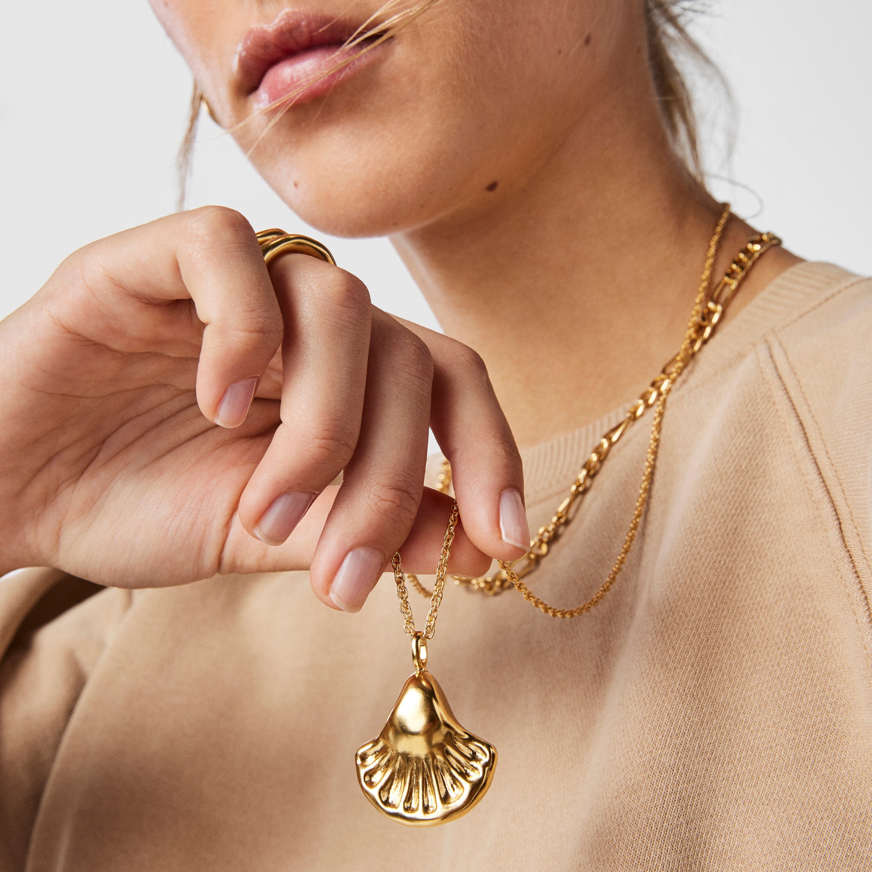 Large silver vermeil Oceaan shell Pendant