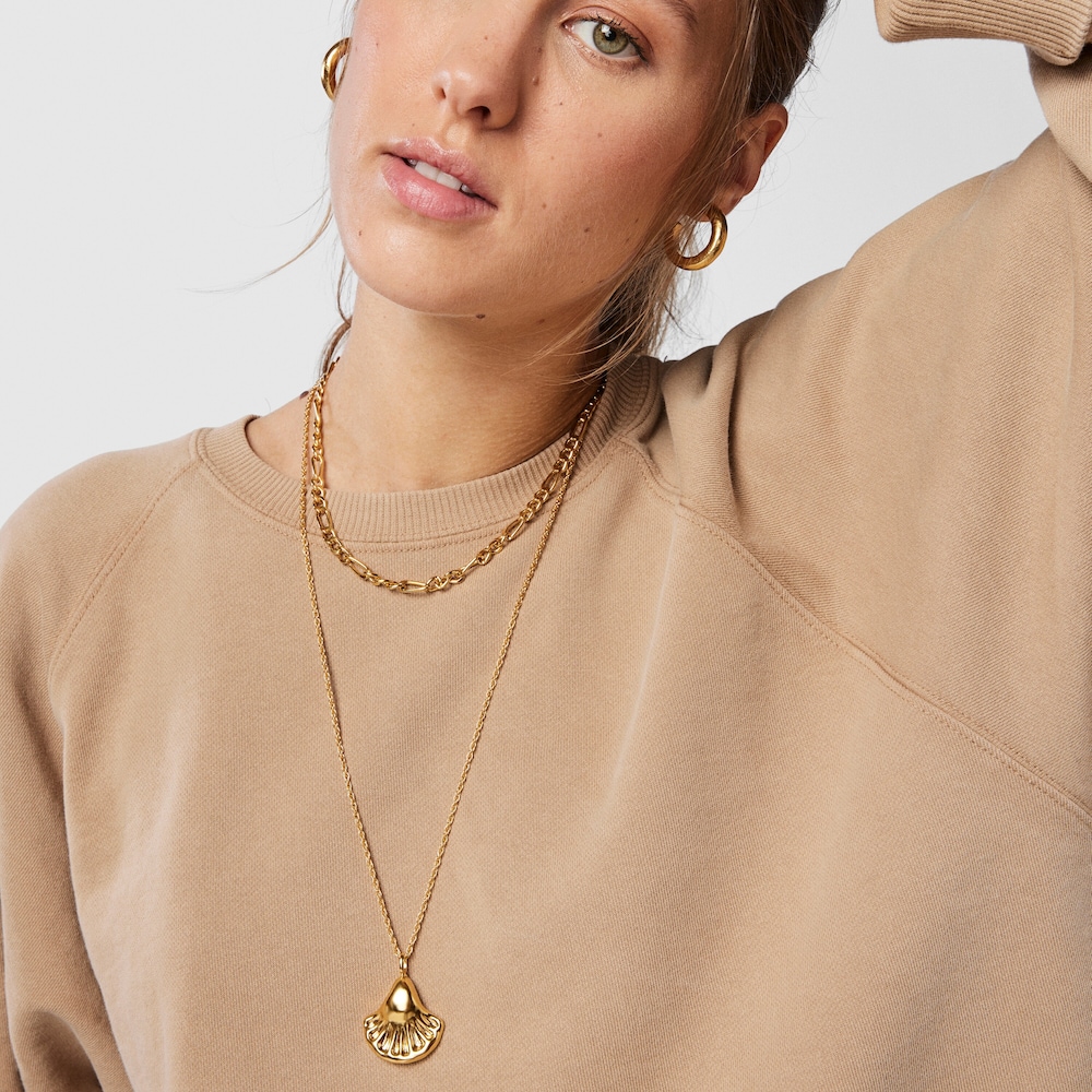 Dije Oceaan concha grande con ba&ntilde;o de oro 18 kt sobre plata