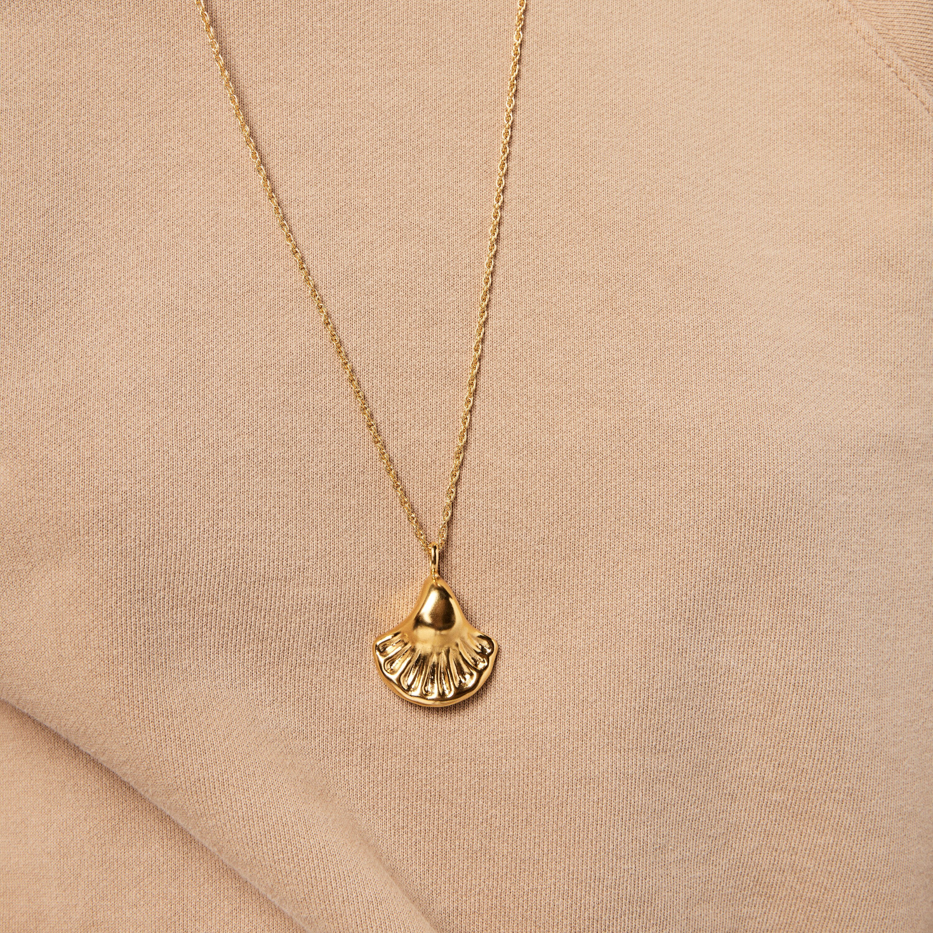 Large silver vermeil Oceaan shell Pendant