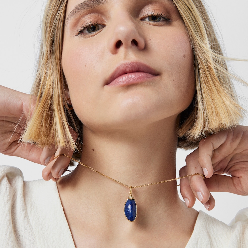 Colgante con ba&ntilde;o de oro 18 kt sobre plata y lapislazuli Oceaan Color
