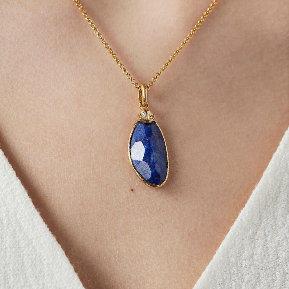 Colgante con ba&ntilde;o de oro 18 kt sobre plata y lapislazuli Oceaan Color
