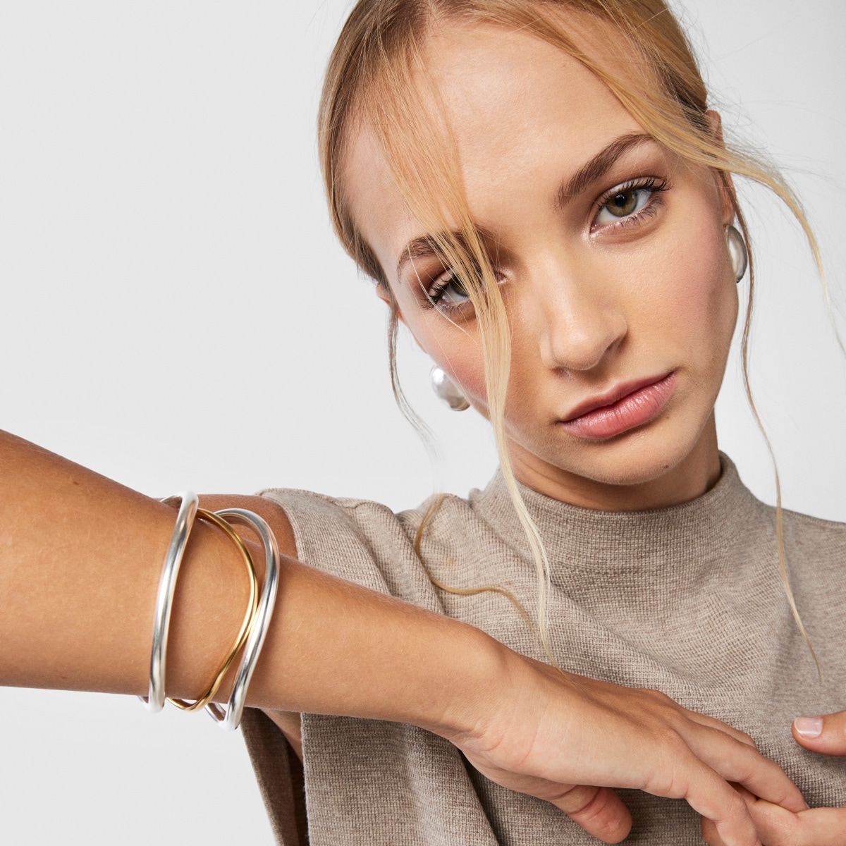 Silver Hav Bracelet