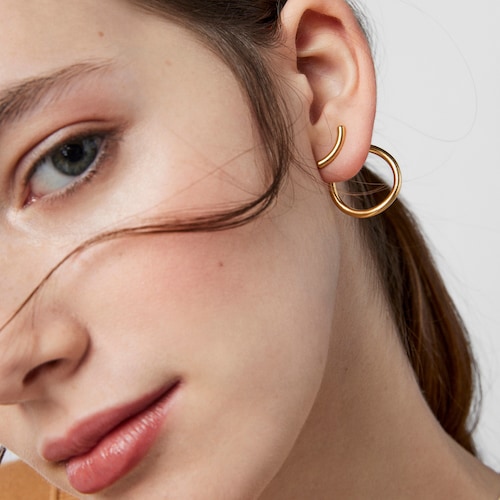 Pendientes círculo con baño de oro 18 kt sobre plata Hav
