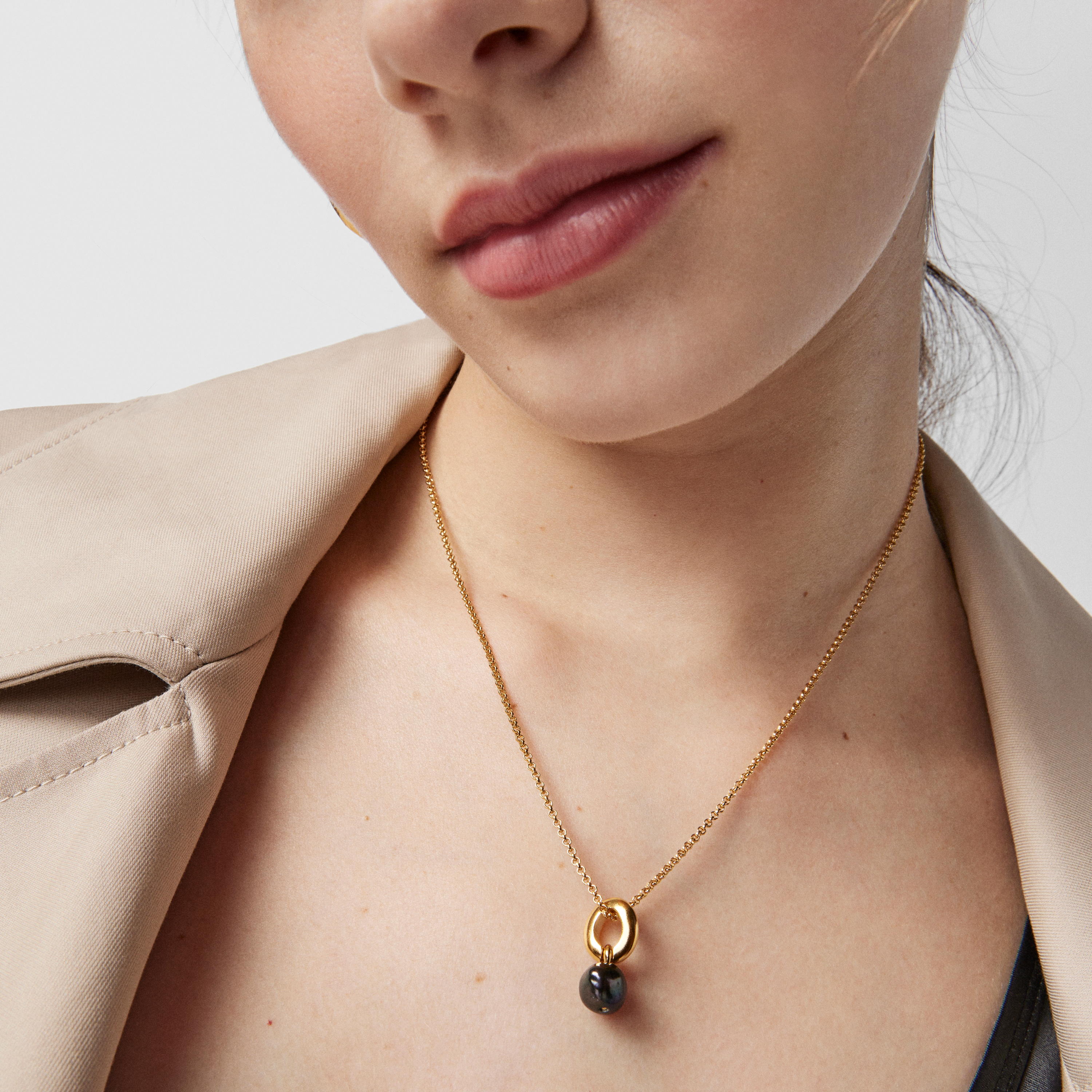 Silver vermeil Hav Pendant with gray pearl